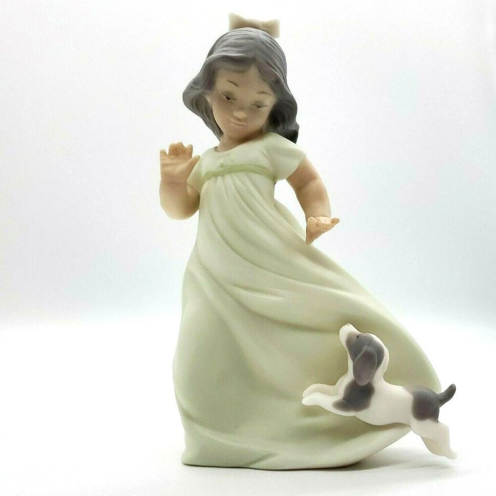 Golden Memories Spanish Porcelain Girl with Puppy Figurine 7" 1991